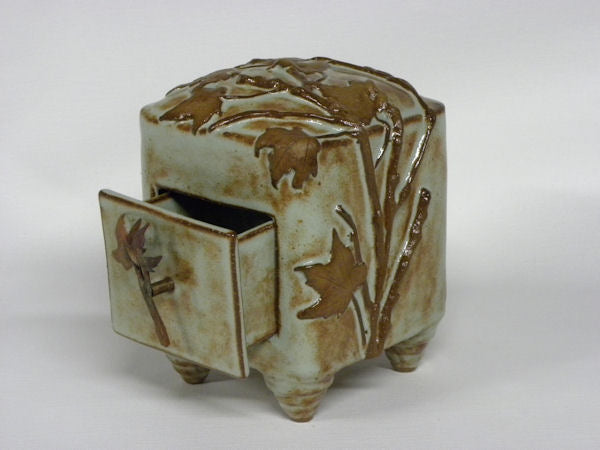 Coyote Pistachio Shino Glaze